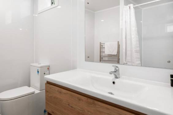 Accessible Twin Studio bathroom